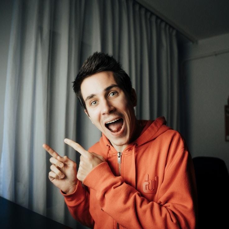 Portrait of Alex Mercer, community mentor and Italian cuisine specialist